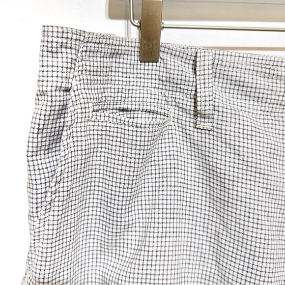 14th & Union Casual Slim Fit Checkered Bermuda Shorts Linen Blend Cotton Size 36 - Picture 3 of 13